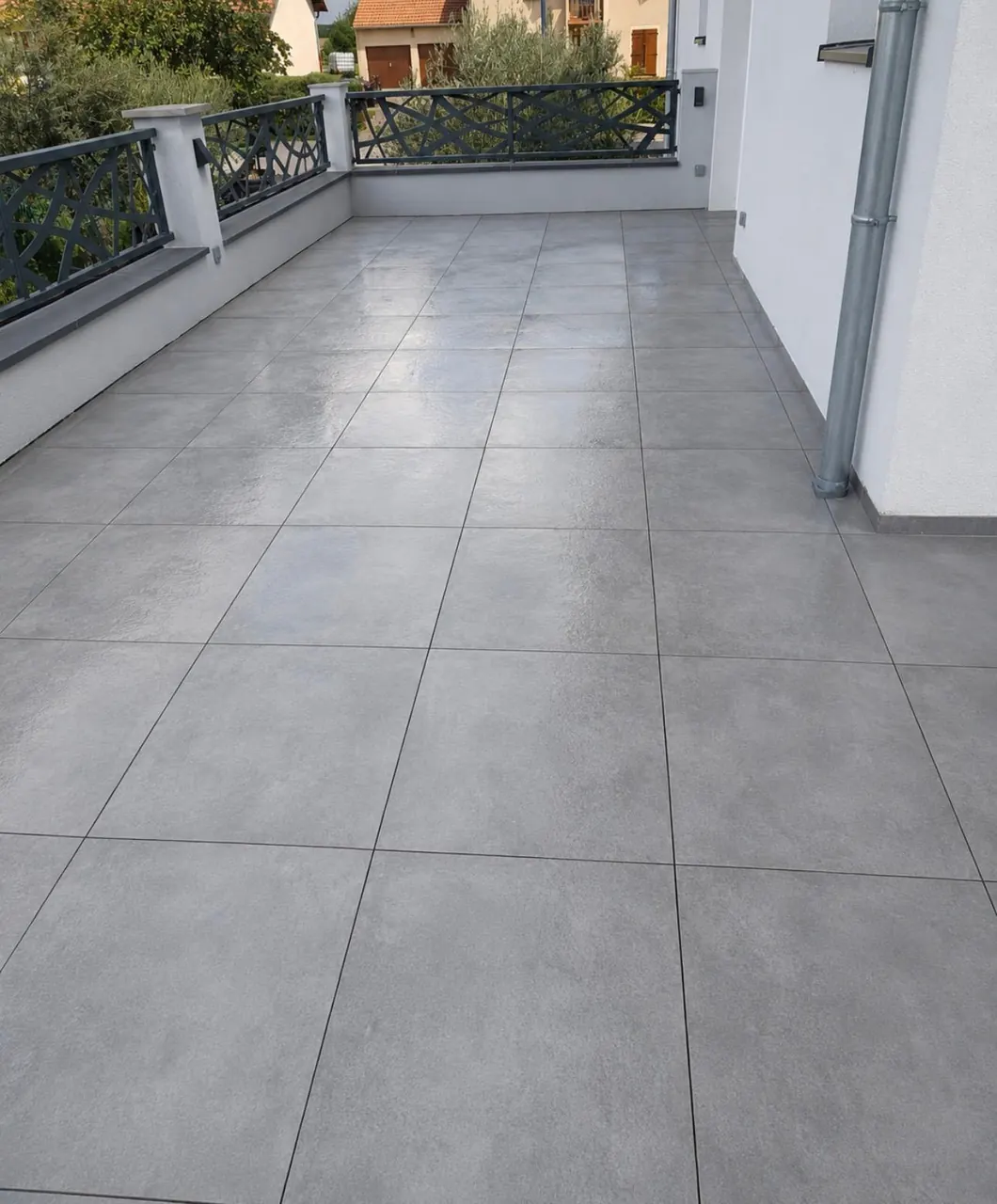 Terrasse en dalles 60×60 sur plots